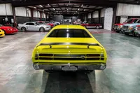 1971-Plymouth-Duster-Curious Yellow-VL29C1B233577-36.jpg